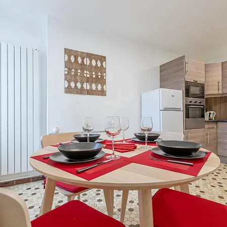 Les Trois Frontieres Apartment
